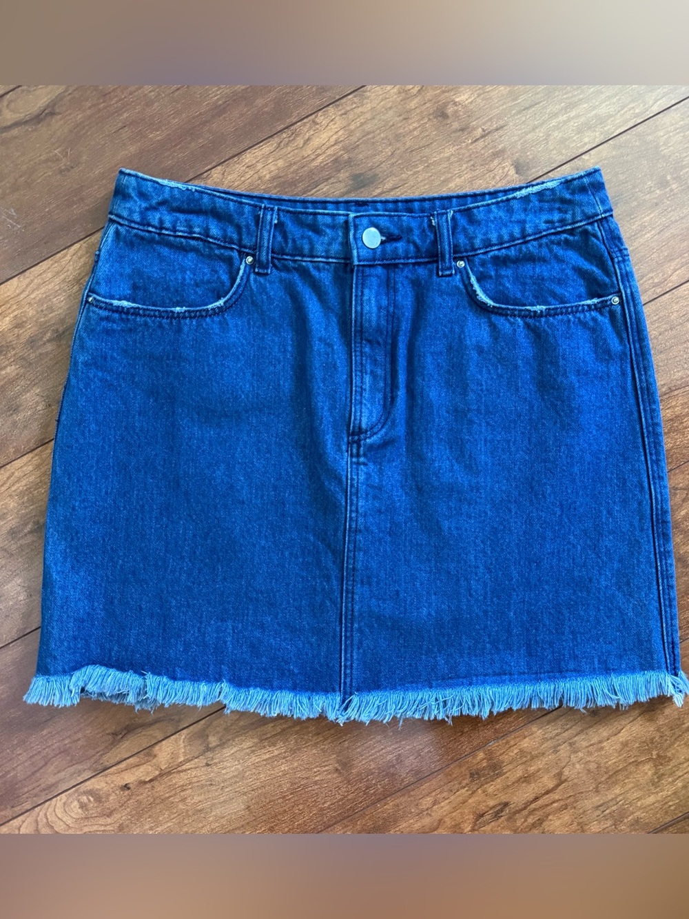 H&M Divided Frayed Raw Hem Denim Mini Skirt - Size 8